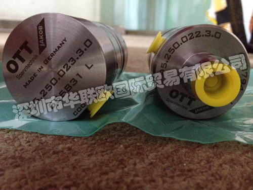 OTT-JAKOB夾具中自動夾具可分為SK、HKS、PSC等幾個系列。在經(jīng)過標準化后，HSK已成為機床技術(shù)領(lǐng)域的標準接口。隨著表面和錐銷設(shè)備的相互匹配，HSK夾持系統(tǒng)可為高精度加工效果提供理想前提，并確保微米范圍內(nèi)的持續(xù)一致性。相比于SK，HSK的結(jié)構(gòu)更短、更輕，由此可以更為快速地進行換刀，并可實現(xiàn)更高的轉(zhuǎn)速。得益于高度的拉力、出色的剛性和最佳扭矩傳遞，HSK同樣適用于中型切削加工。深圳市華聯(lián)歐國際貿(mào)易有限公司專業(yè)代理進口OTT-JAKOB夾具全系列產(chǎn)品，公司于2015年成立德國分公司，原廠采購，價格上更有優(yōu)勢。我們致力于以超低的價格為國內(nèi)客戶引進國外先進的自動化備件，公司成立以來不斷的發(fā)展壯大，已成立德國公司及香港公司，為客戶提供進口備件的一站式體驗服務(wù)，報價快，價格好，貨期短，所有產(chǎn)品保證原裝正品，假一賠十!我們只做原裝進口產(chǎn)品，我們的目標是要成為客戶唯一信任的企業(yè)。歡迎新老客戶詢價咨詢。