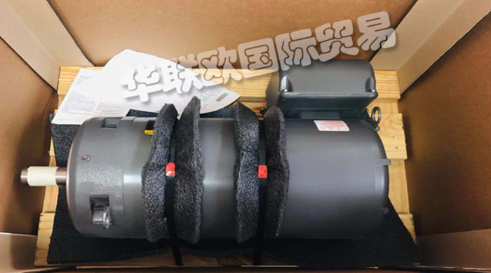 美國葆德電機(BALDOR)，現(xiàn)在已經(jīng)被ABB收購，屬于ABB旗下的子品牌。曾一度叫做巴杜電機，成立于1920年，是一家美國的上市公司。2007年并購了羅克韋爾自動化旗下的瑞恩電氣(Reliance Electric)和道奇(Dodge)兩個品牌(全稱葆德?道奇?瑞恩BALDOR.DODGE.RELIANCE)，成為北美第一，全球第二大的工業(yè)電機供應商。